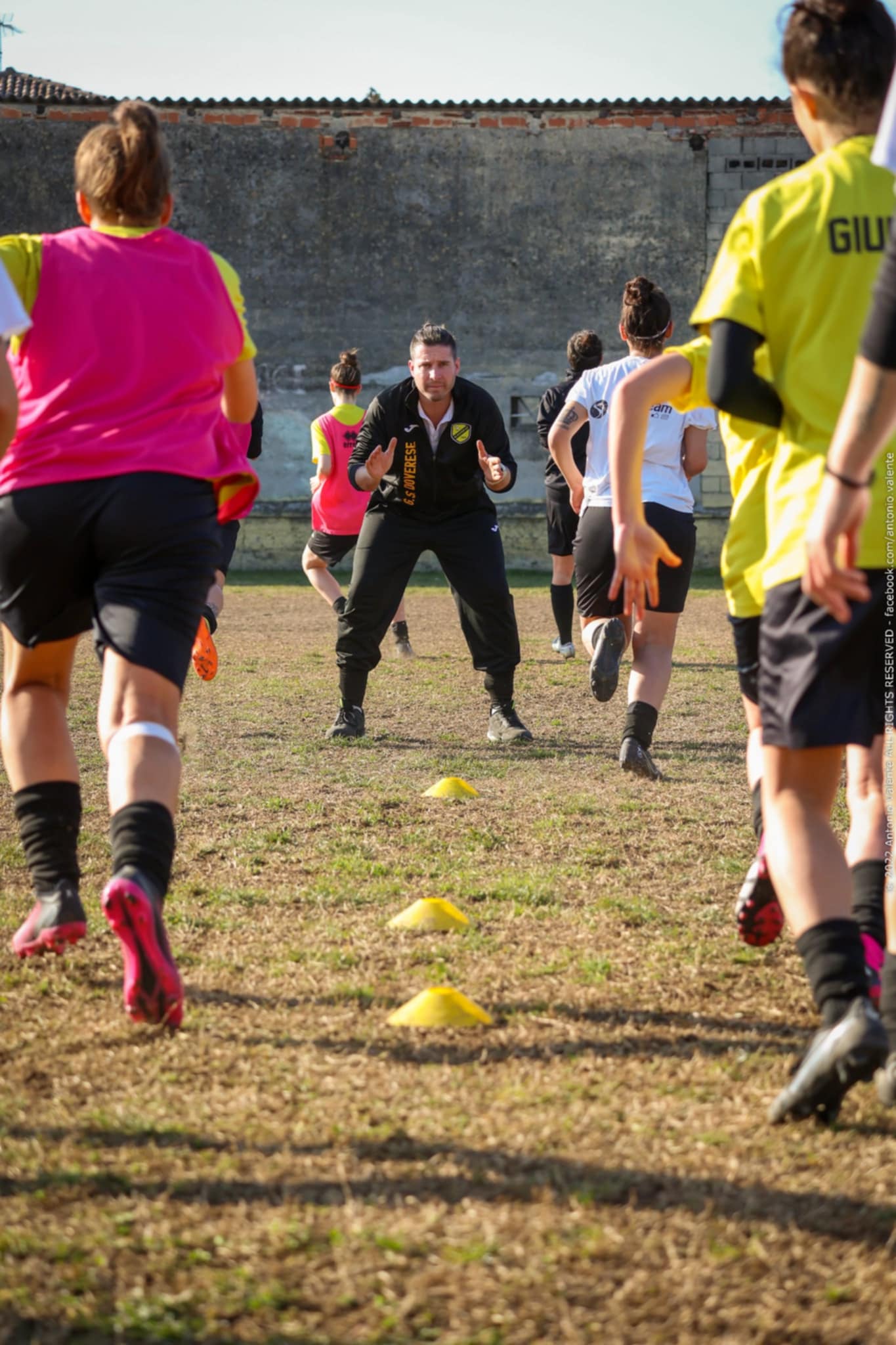 Riscaldamento prepartita con la Doverese. Credit Photo: Antonio Valente